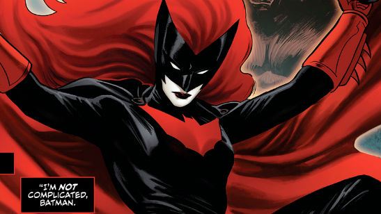 Batwoman: CW procura atriz lésbica para estrelar o show