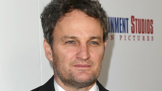 Imagem da notícia Jason Clarke se junta a Helen Mirren em minissérie sobre Catarina, a Grande