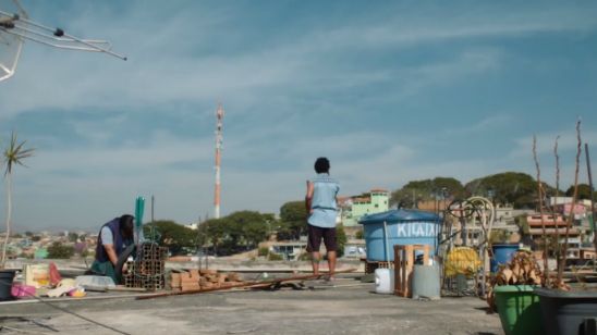 Imagem da notícia Temporada, filme nacional selecionado para o Festival de Locarno 2018, ganha trailer