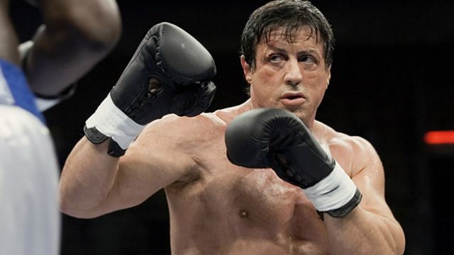 Rocky Balboa é homenageado com cinturão de campeão honorário pelo Conselho Mundial de Boxe