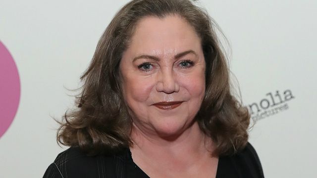 Imagem da notícia Michael Douglas, Jack Nicholson e Warren Beatty competiram para levar Kathleen Turner para a cama