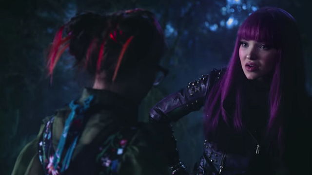 Imagem da notícia Descendentes ganhará curta-metragem estrelado por Dove Cameron