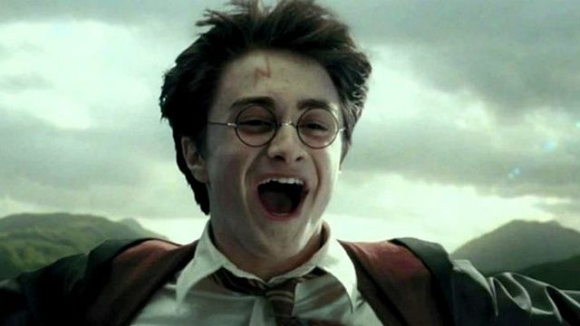 Imagem da notícia Daniel Radcliffe reage a memes de Harry Potter