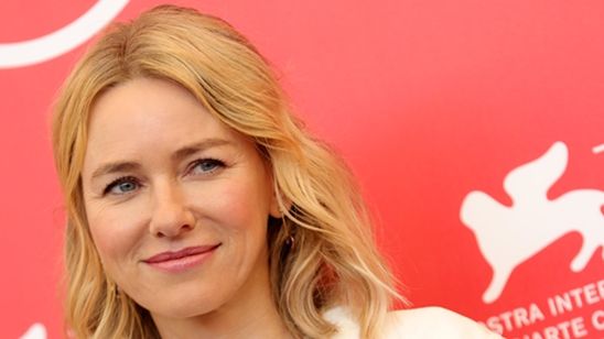 Imagem da notícia Naomi Watts junta-se a Russell Crowe no elenco de minissérie da Showtime sobre escândalo sexual