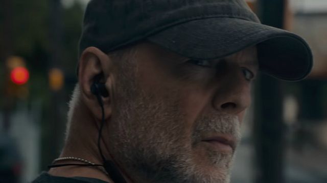 Imagem da notícia Vidro: Novo e empolgante trailer mostra que acreditar pode ser algo perigoso