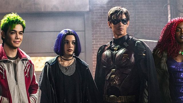Imagem da notícia Titans: Batman é interpretado por dois atores no episódio final