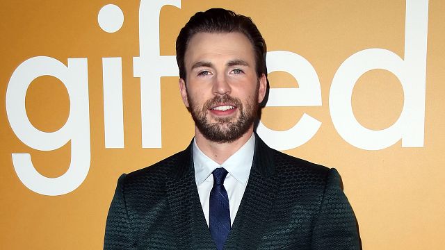 Imagem da notícia Chris Evans explorará suas vidas passadas em novo filme de Antoine Fuqua