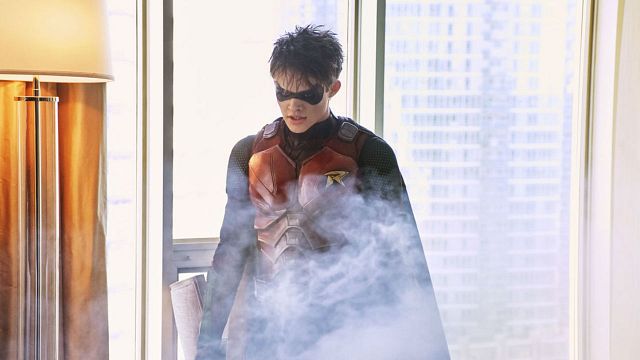 Imagem da notícia Titãs promove intérprete de Jason Todd para o elenco regular da 2ª temporada