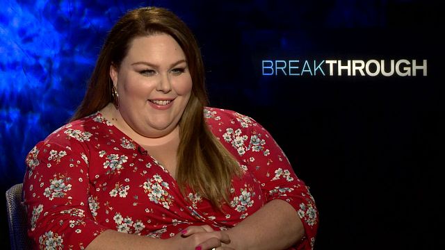 Imagem da notícia Superação - O Milagre da Fé “é diferente porque não temos medo de dizer que não sabemos tudo”, diz Chrissy Metz (Entrevista exclusiva)