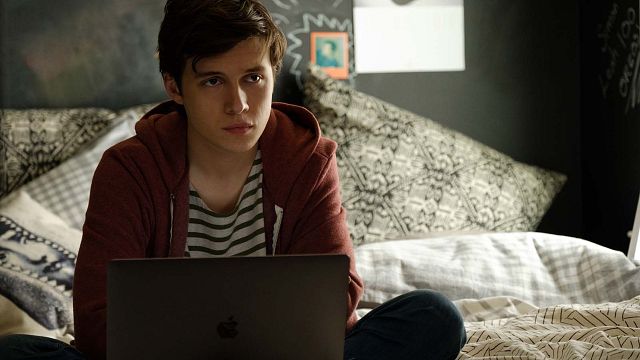 Imagem da notícia Dicas do Dia: Com Amor, Simon e Os Croods são os destaques de hoje