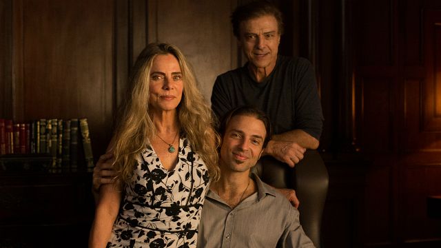 Imagem da notícia A Vida Secreta dos Casais: Bruna Lombardi revela que sexo tântrico dará mais espaço para a política em segunda temporada (Visita ao Set)