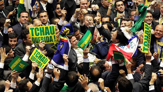 Imagem da notícia Documentário de Petra Costa sobre impeachment de Dilma ganha data de estreia