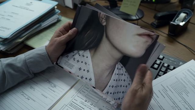 Unbelievable: Toni Collette investiga crimes de estupro em primeiro trailer de série da Netflix