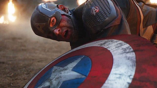 Imagem da notícia Roteiristas de Vingadores: Ultimato dizem que seria fácil matar Capitão América