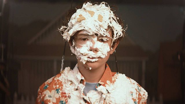 Imagem da notícia Honey Boy: Shia LaBeouf vive o próprio pai no trailer do drama