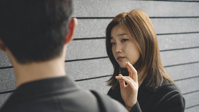 Imagem da notícia Parasite: Vencedor do Festival de Cannes ganha trailer que promete "um filme em mutação"