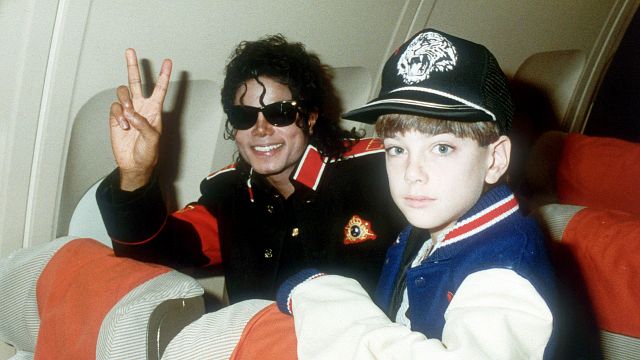 Imagem da notícia HBO falha ao tentar impedir processo milionário da família de Michael Jackson por Deixando Neverland