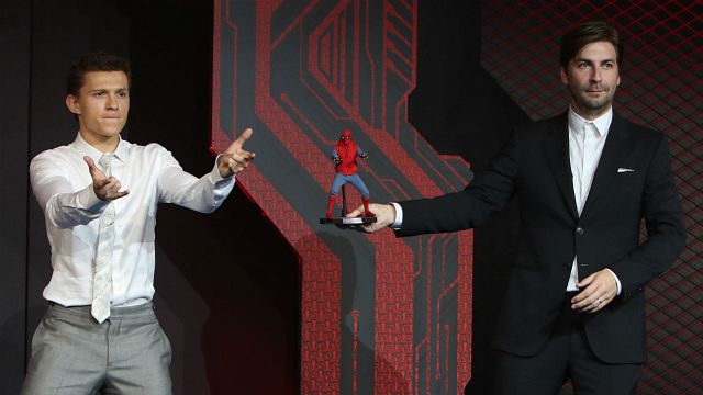 Imagem da notícia Homem-Aranha: Jon Watts negocia para dirigir novo filme do Cabeça de Teia