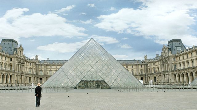 Imagem da notícia Mostra SP 2019: "Um filme nunca termina onde termina", afirma diretor Elia Suleiman (Entrevista)