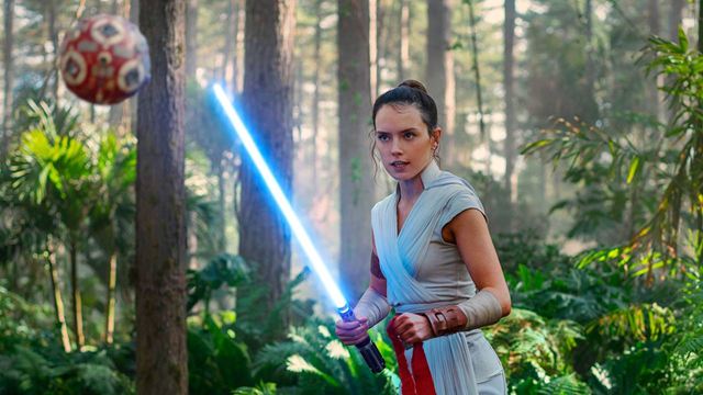 Star Wars: Rey, Finn e Poe Dameron surgem em fotos inéditas de A Ascensão Skywalker