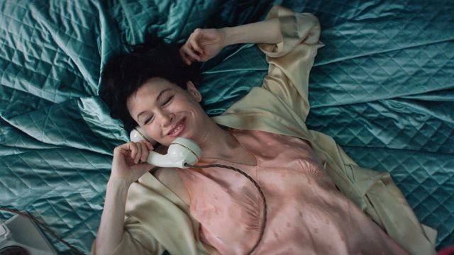 Imagem da notícia Renée Zellweger encarna Judy Garland em trailer legendado de cinebiografia
