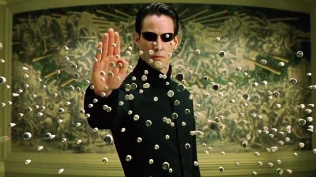 Imagem da notícia Matrix 4: Imagens do set mostram o novo visual do Neo de Keanu Reeves