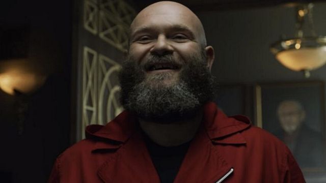 La Casa de Papel: Darko Peric presta homenagem a profissionais da saúde