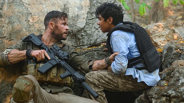 Imagem da notícia Resgate, filme da Netflix com Chris Hemsworth, ganha trailer cheio de ação