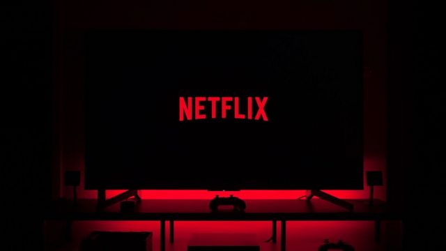 Imagem da notícia Netflix: Descubra quanto tempo levaria para assistir a tudo que está no streaming