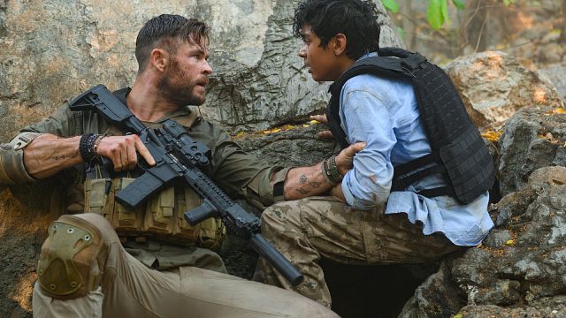 Imagem da notícia Resgate: Chris Hemsworth celebra nova parceria com equipe de Vingadores: Ultimato na Netflix