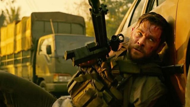 Imagem da notícia Resgate: Joe Russo confirma sequência do filme 