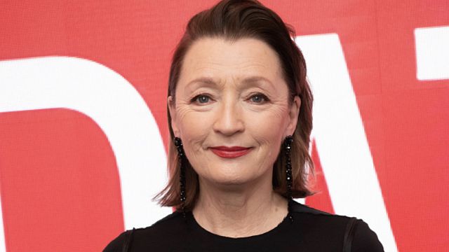 Imagem da notícia The Crown: Lesley Manville é escalada como Princesa Margarete