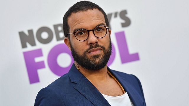 Imagem da notícia Viúva Negra: Ator de The Handmaid’s Tale ganhou papel no filme de forma inusitada