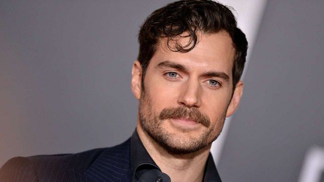 Imagem da notícia Henry Cavill afirma que gostaria de interpretar James Bond