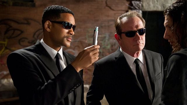Imagem da notícia Sessão da Tarde de hoje (29/12) exibe Homens de Preto 3, filme que marcou o retorno de Will Smith ao cinema