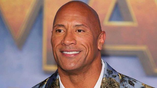 Imagem da notícia Dwayne Johnson diz ter sido confundido com meninas na infância