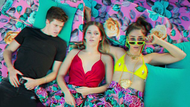 Imagem da notícia Elite: Quais são as Histórias Breves lançadas na Netflix antes da 4ª temporada?