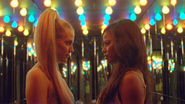 Imagem da notícia Conheça "Zola", o primeiro filme baseado em uma thread do Twitter sobre uma noite louca na vida de uma stripper