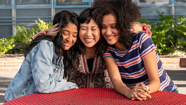 Imagem da notícia Eu Nunca...: Como a série da Netflix dá um show de representatividade na TV