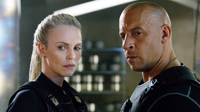 Imagem da notícia Velozes & Furiosos: Cipher, vilã de Charlize Theron, vai protagonizar spin-off feminino?