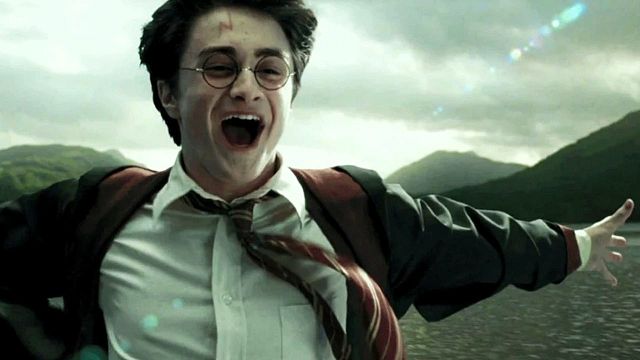 Imagem da notícia Aniversário do Harry Potter: Produtos da franquia que você tem que ter em casa