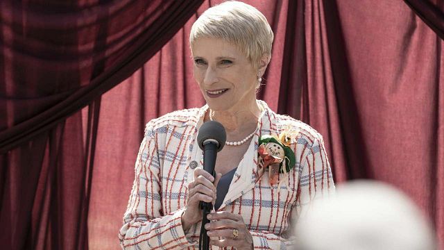 Imagem da notícia The Walking Dead: Quem é Laila Robins, atriz de The Boys que vai fazer nova vilã da 11ª temporada?