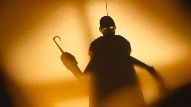 Imagem da notícia A Lenda de Candyman: Conheça a lenda urbana original do assassino do espelho