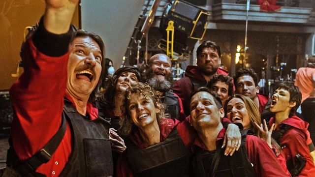 Imagem da notícia Final de La Casa de Papel: Teoria mais famosa de fãs estava errada; entenda o que realmente aconteceu (Spoilers)