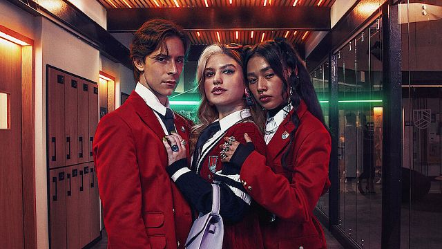 Imagem da notícia Qual a idade de Alejandro Puente, Sebástian em Rebelde? Vilão em série da Netflix não parece estar no ensino médio