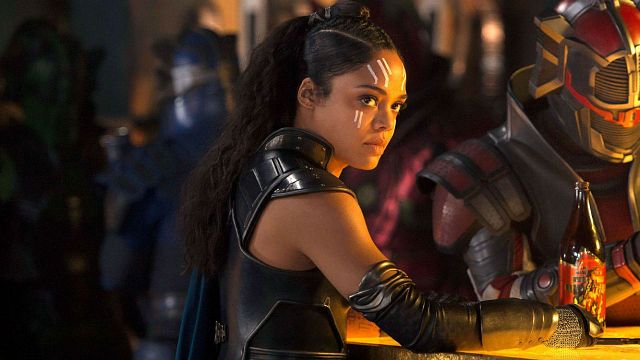 Imagem da notícia Thor 4: Tessa Thompson esclarece poderes eróticos da Valquíria: "Não dei spoilers"