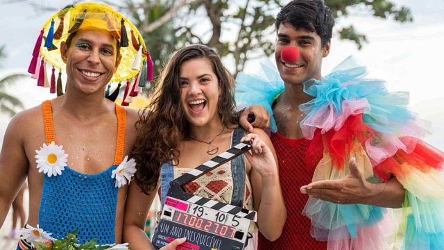 Imagem da notícia Novo filme do Prime Video baseado em conto da Thalita Rebouças se joga no Carnaval com águia original da Portela (Entrevista Exclusiva)