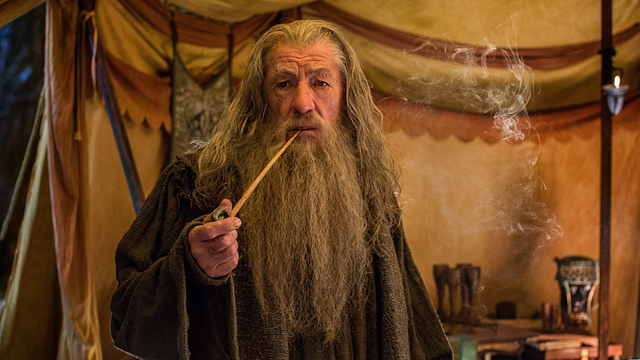 Imagem da notícia O Senhor dos Anéis: Ian McKellen confessa que inspiração para voz de Gandalf estava mais perto do que imaginava