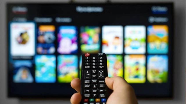 Qual a melhor Smart TV 4K para assistir às séries do momento em alta definição?

