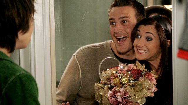 Imagem da notícia Deixou para a última hora? Aqui estão 8 produtos coringas perfeitos para surpreender seu amor no Dia dos Namorados